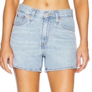 Levi’s 80s Mom Shorts